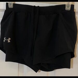 Under Armour Heatgear Fitted Shorts XS